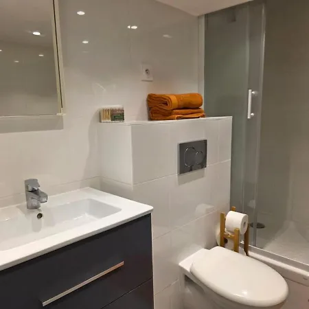 Cosy T2 Bien Place Proche De Partdieu Dans 6